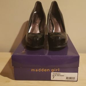 Madden Girl Tiarah Black Patent Pumps